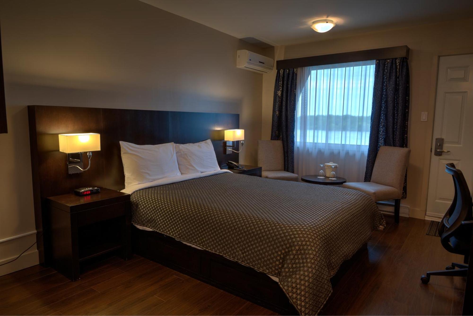 Hotel De La Borealie Saint Felicien Ngoại thất bức ảnh